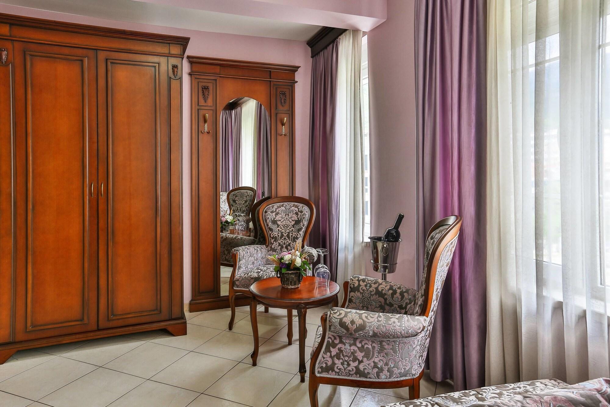 Villa Imperija Guesthouse บุดวา ภายนอก รูปภาพ