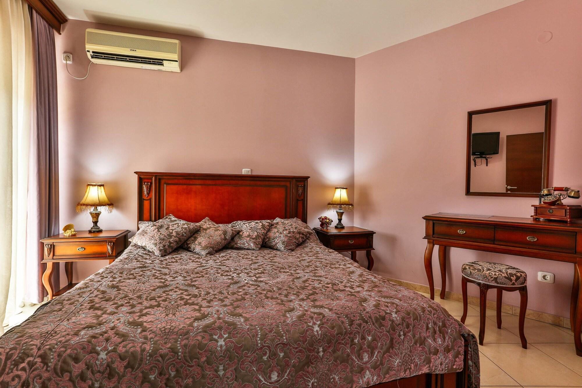 Villa Imperija Guesthouse บุดวา ภายนอก รูปภาพ