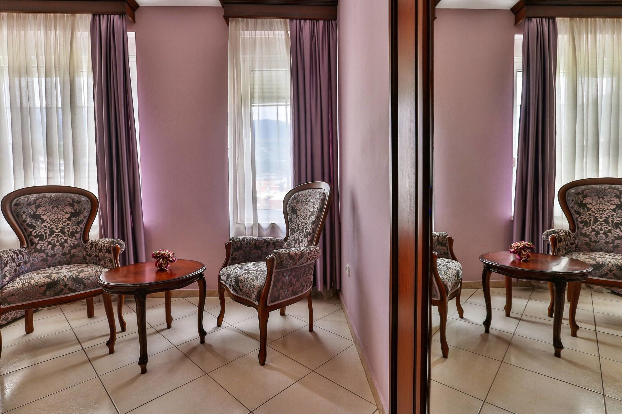 Villa Imperija Guesthouse บุดวา ภายนอก รูปภาพ