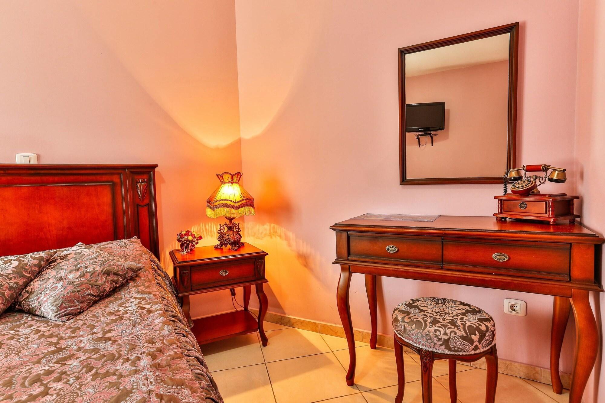 Villa Imperija Guesthouse บุดวา ภายนอก รูปภาพ
