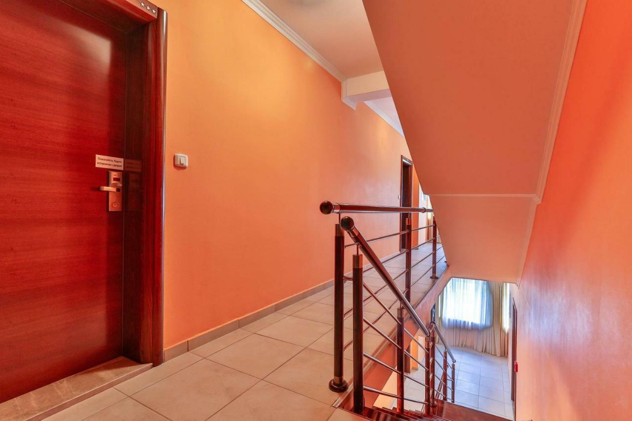 Villa Imperija Guesthouse บุดวา ภายนอก รูปภาพ